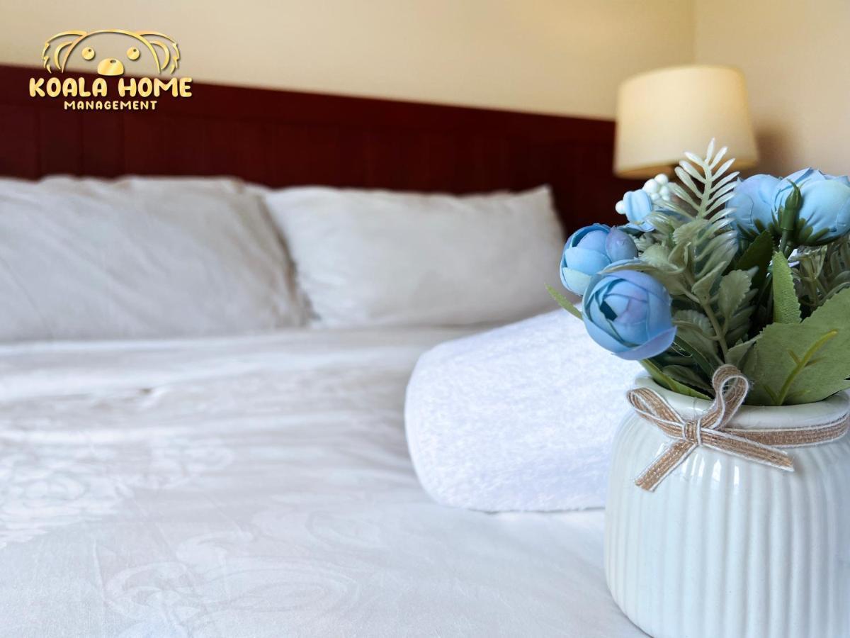 Riviera Hotel By Owner Malacca Екстер'єр фото
